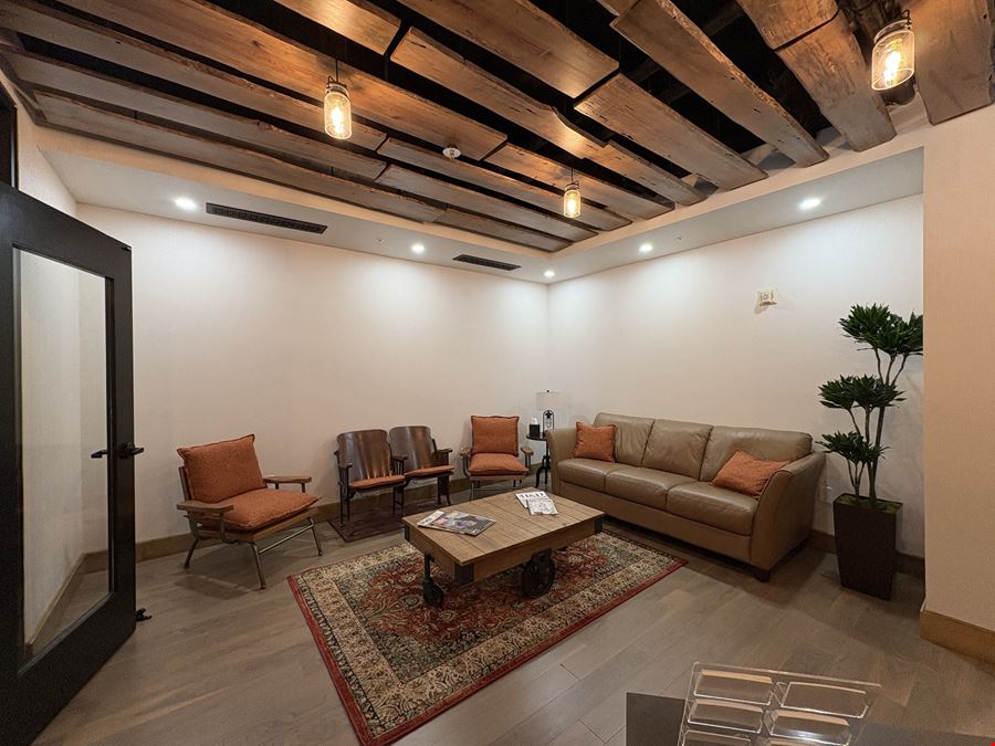 UPSCALE PROFESSIONAL EXECUTIVE OFFICES!