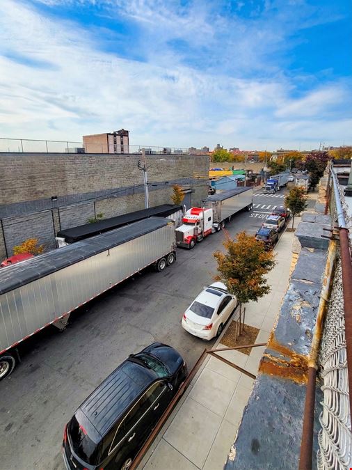 7,000 SF | 830 Barry Street | Hunts Point Industrial Space for Lease