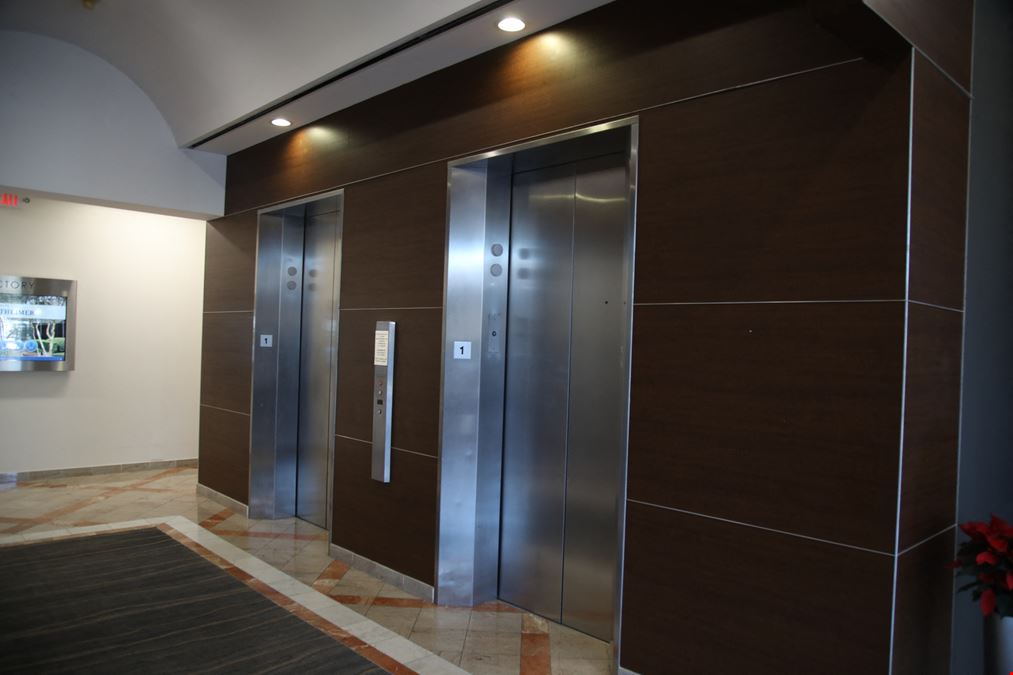 Westheimer & Beltway 8 - Office