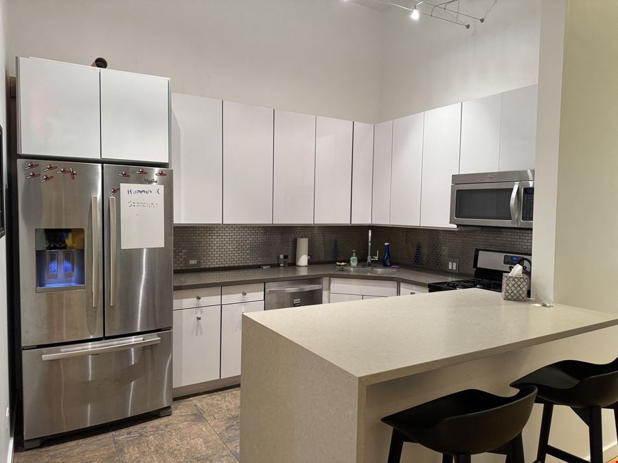 Turn-Key Retail/Office Space for Sale or Lease in Lakeview