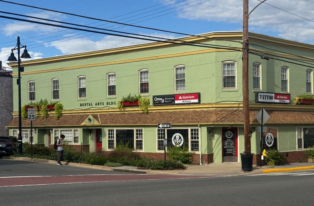 101 E Main St