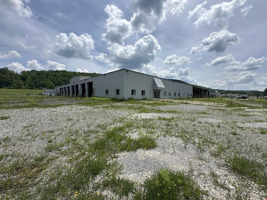 58,798+/- SF Industrial Site consist of 3 Bldgs.