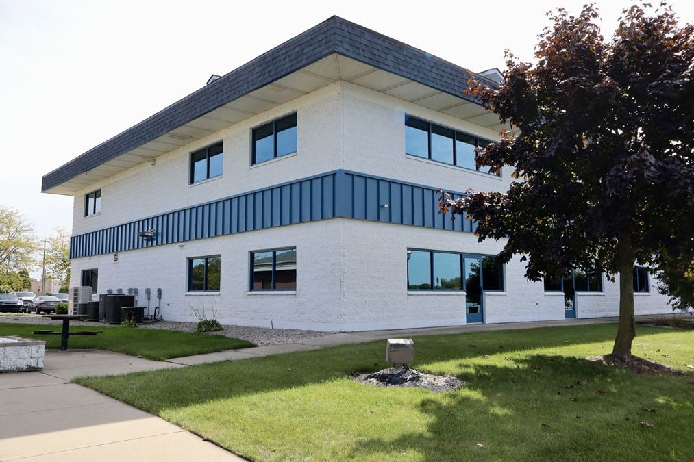 2,030 SF Professional Office Space for Lease