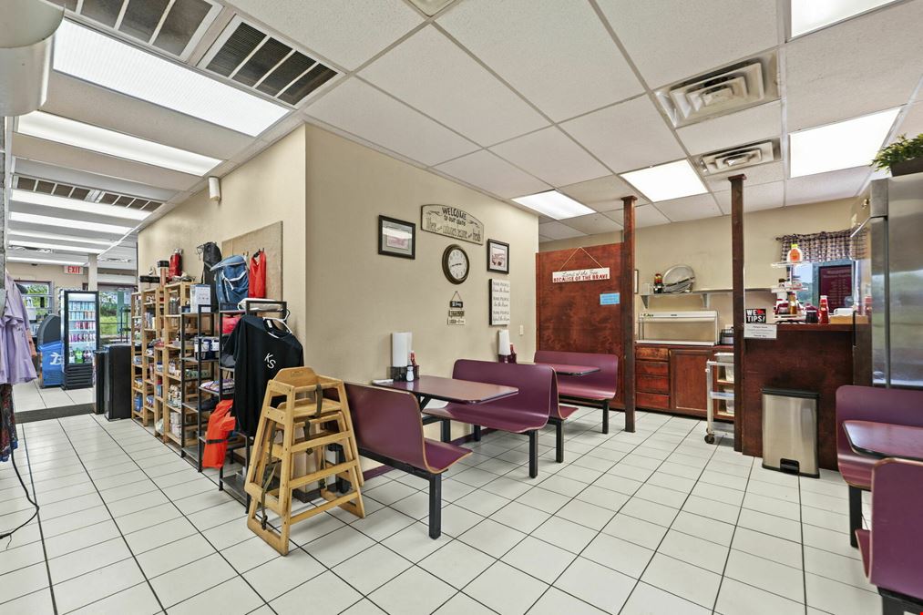 5283 Hwy 21 - Kingston, AR 72742