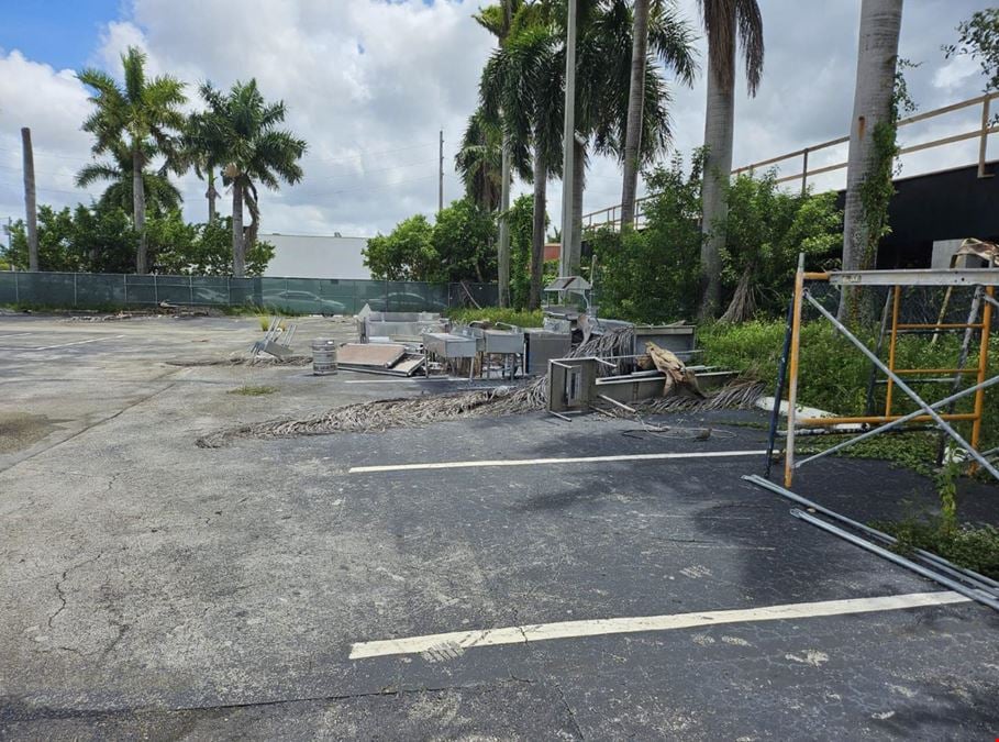 10750 NW 25th St