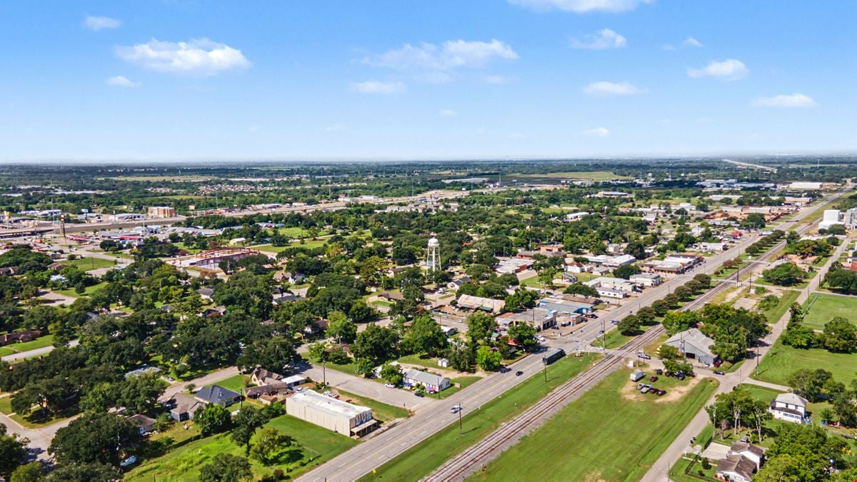 HIGHWAY 90 COMMERCIAL INVESTMENT & REDEVELOPMENT OPPORTUNITY