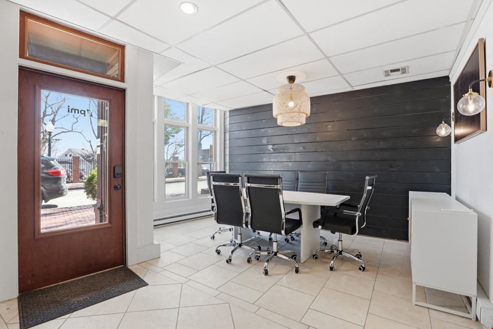 Exceptional 1,280SF Commercial Space for Sale in Amesbury, MA