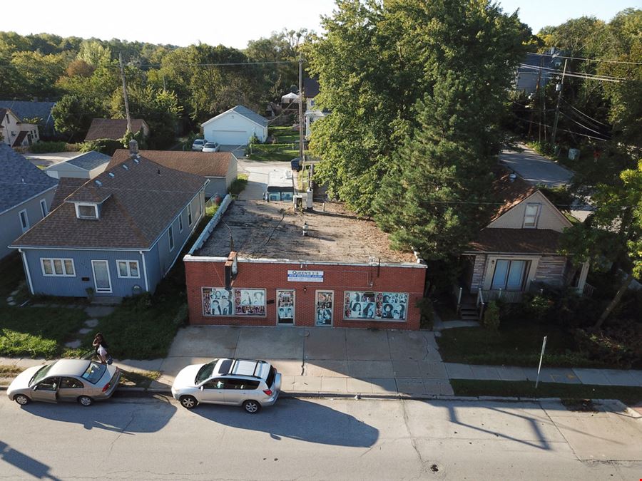 Retail property in Omaha, NE