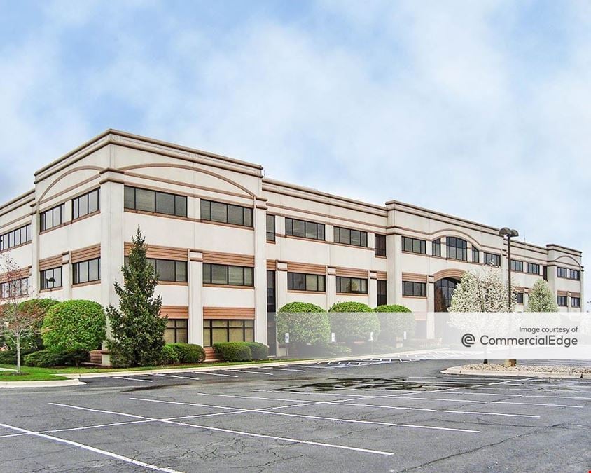 Estancia Corporate Centre - 150 Harvester Drive