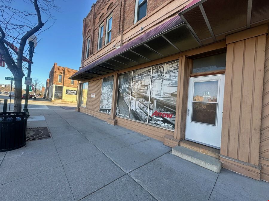 201 S Minnesota Ave. St. Peter Retail