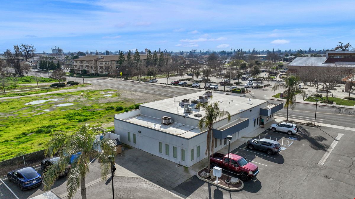 Fully Remodeled 1st Class Office Spaces in Central Tulare