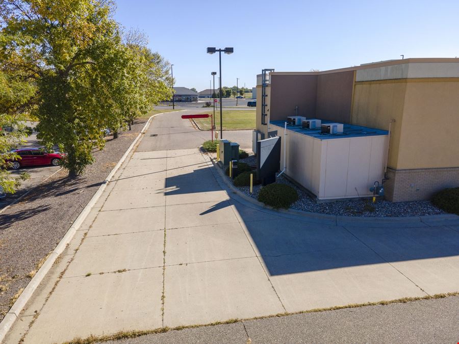 Vacant QSR - Former KFC Drive Thru