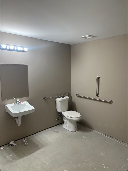210 Salem Dr