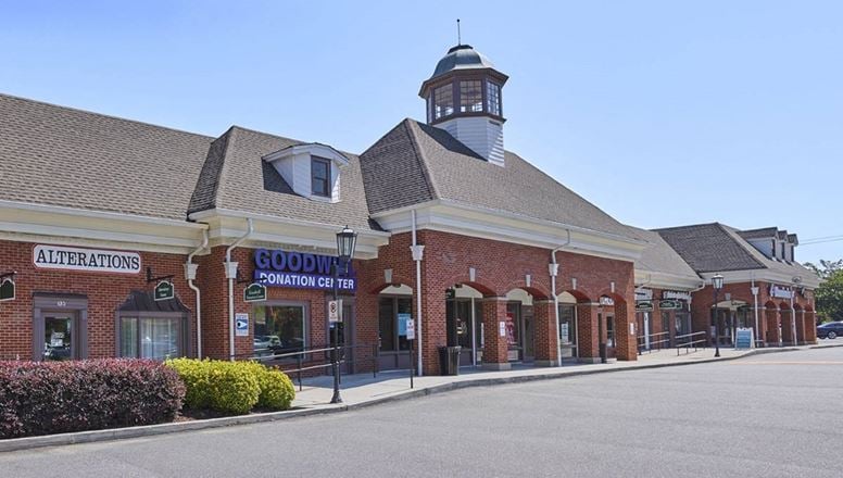 Preview of Retail space for Rent at 2458-2484 Jett Ferry Road