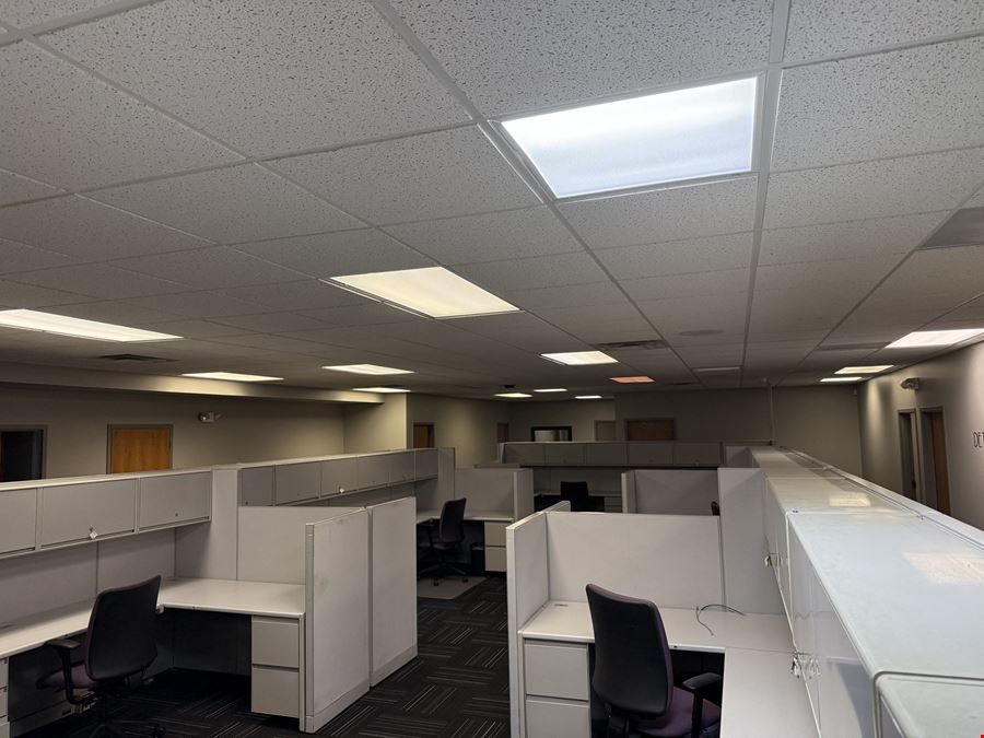 Freestanding Office For Sale or Lease In Joplin