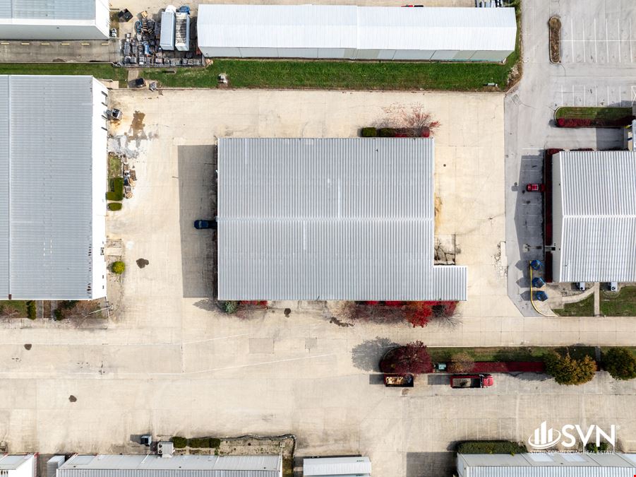 19,825 SF Industrial Facility near I-64