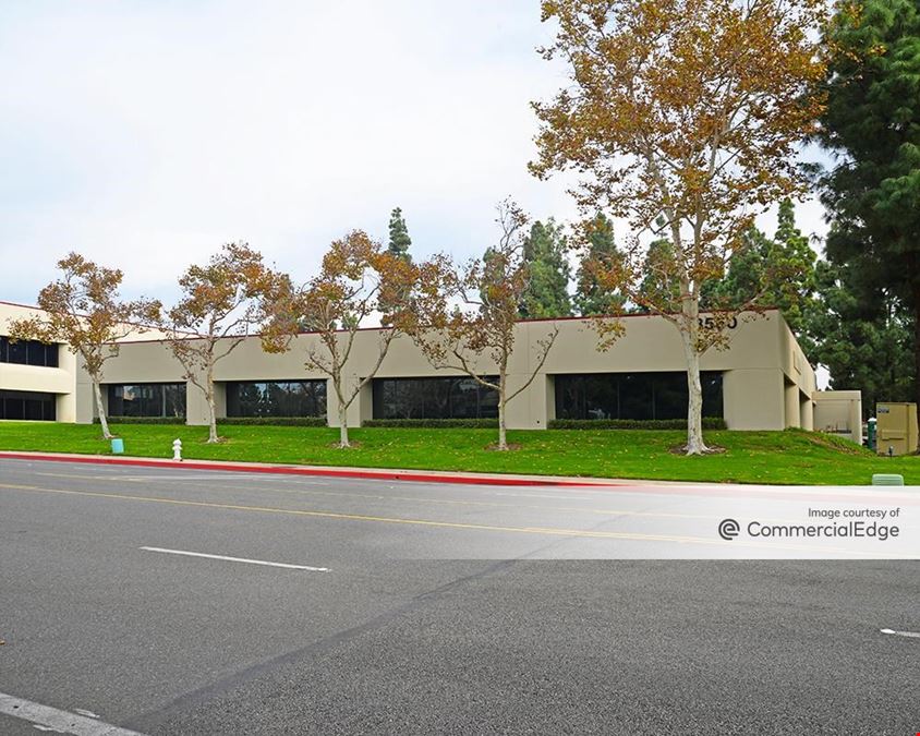 Harbor Gateway Business Center - 3550 & 3560 Hyland Avenue