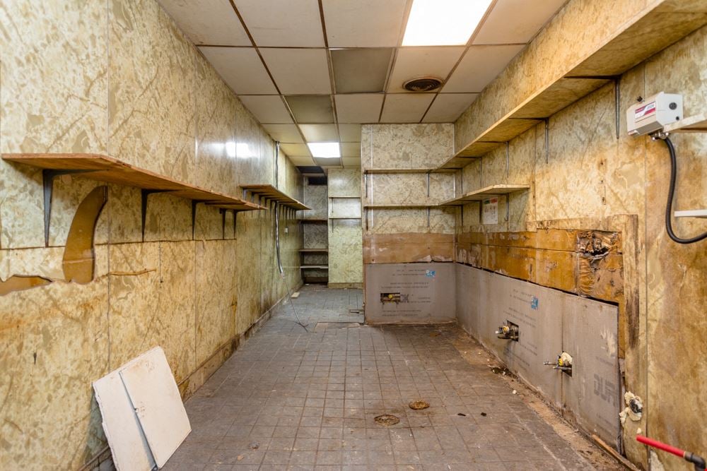 FORMER JESS' LUNCH LOCATION IN HISTORIC DOWNTOWN HARRISONBURG