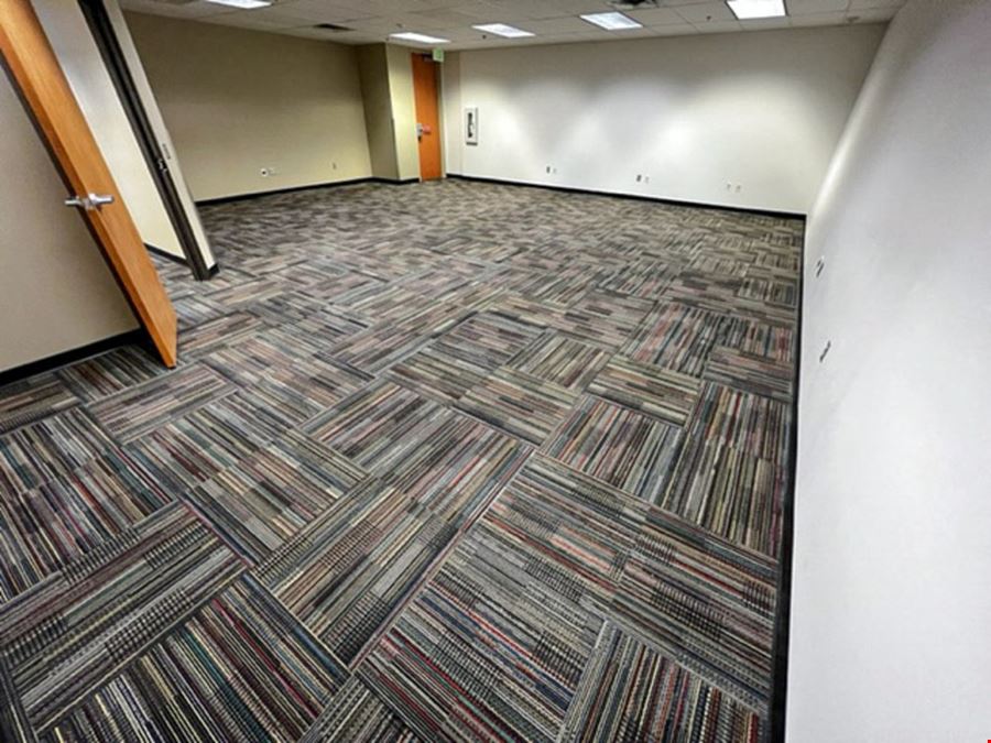 5062 SF Suite 445 Professional Office Spaces in Colorado