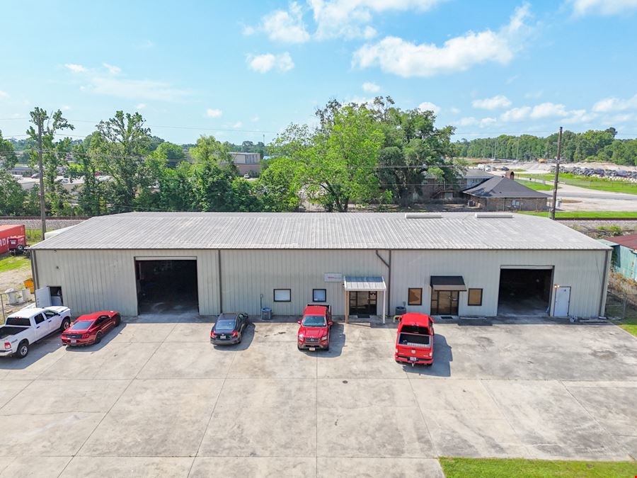8% Cap 5 Year Sale-Leaseback with Yard