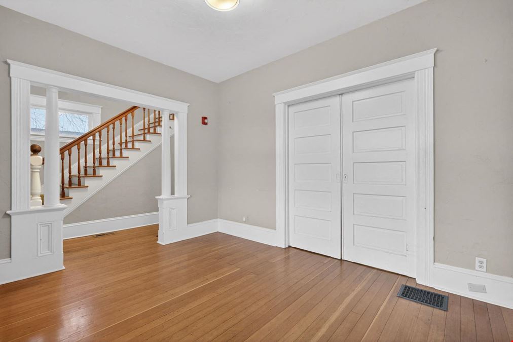 317 NE Sacramento St, Portland, OR 97212