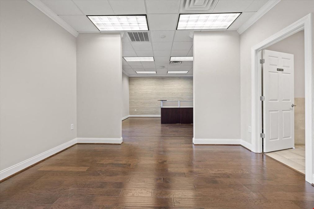 East Brainerd Office Suite 7 Private Offices 