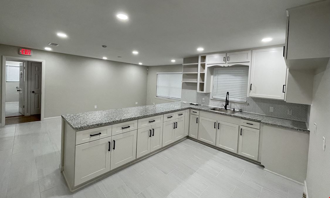 1517 Antoine Dr