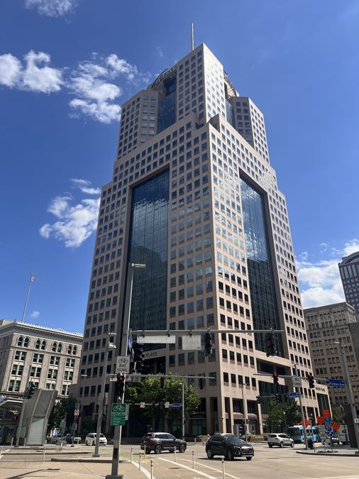 Fifth Avenue Place