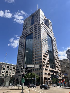 Fifth Avenue Place