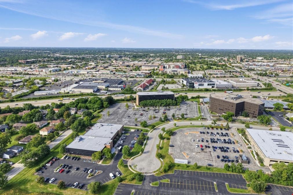 REO Sale: Highland Oaks I | Chicago-Suburb Office Asset