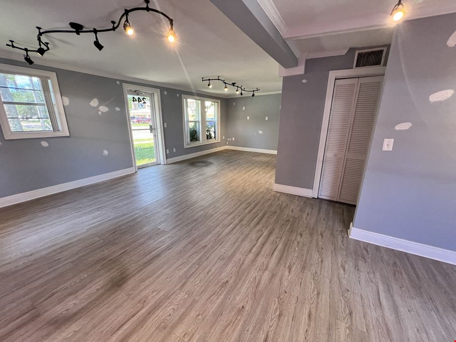 244 Acorn Dr