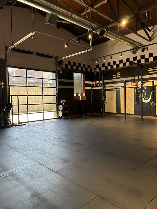 6400 W Mequon Rd