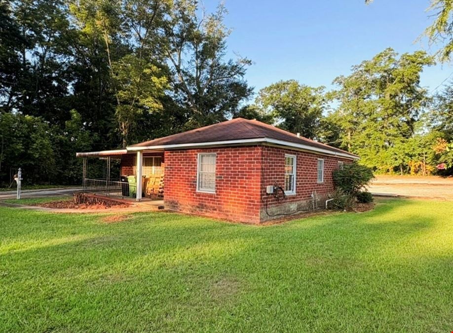 3913 Willis Rd, Columbus, GA 31904