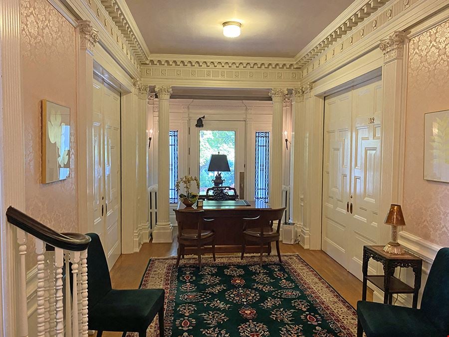 Historic Durham House