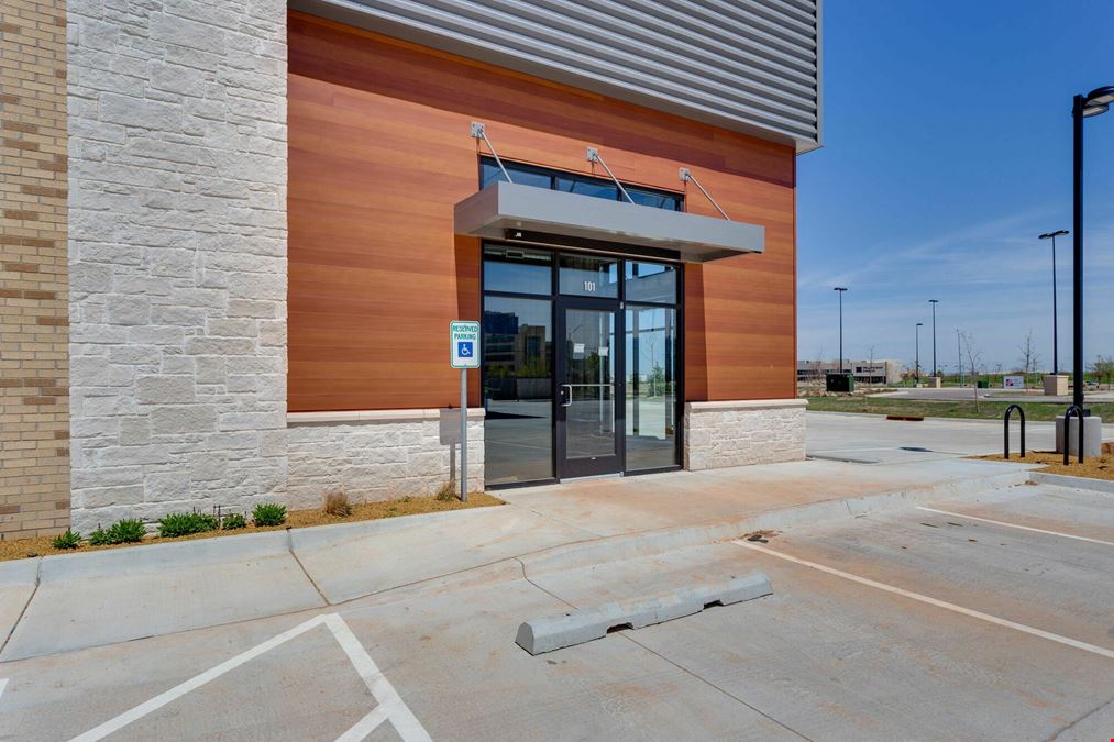 Tecumseh Crossing Retail Development