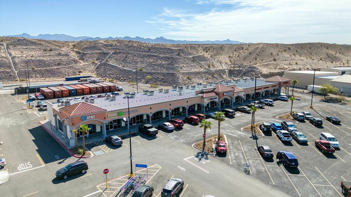 Retail Space for Lease - Great Visibility