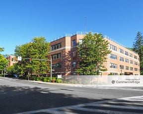 2 Overhill Road