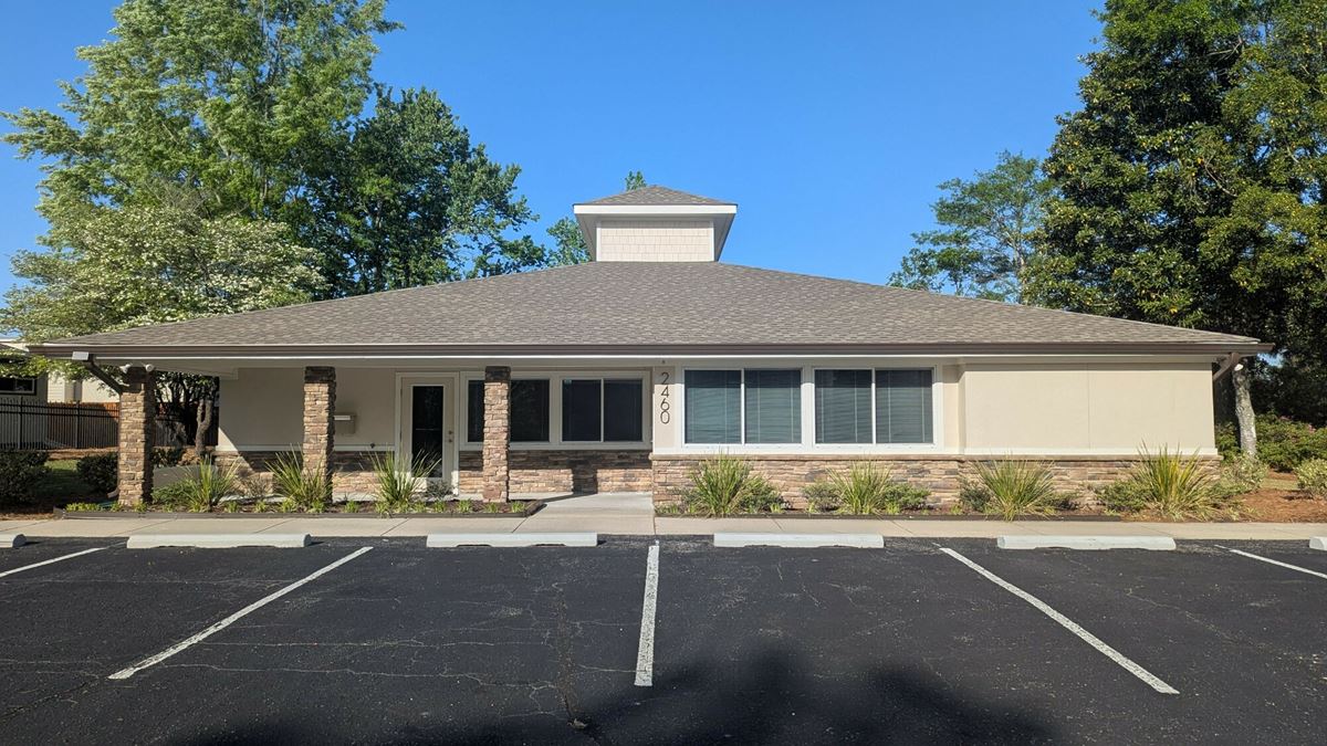 2,750+/- SF Stand Alone Office Building For Lease Near Novant