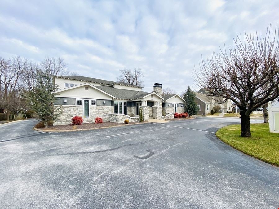 1,200' Class A Office For Lease near Sunshine & National