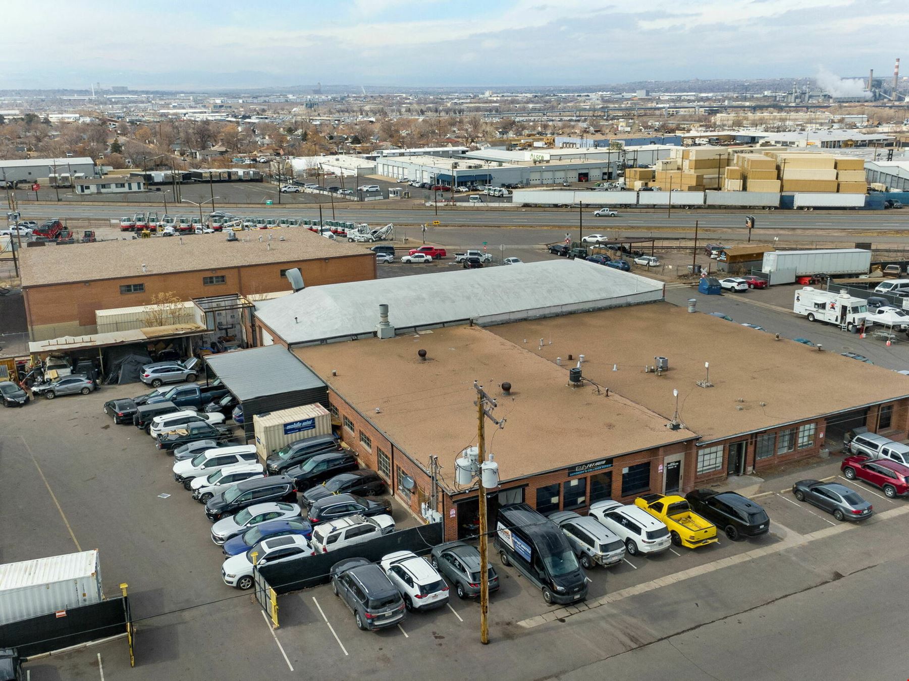 Multi-Tenant Auto Industrial Buildings