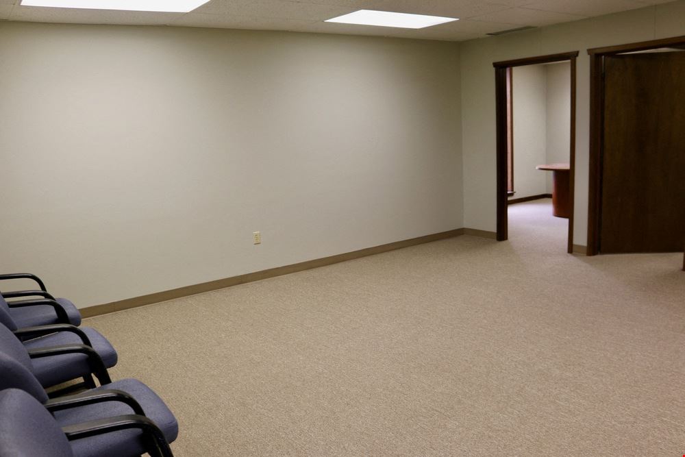 3262 Cabaret Trail S. Suite 202