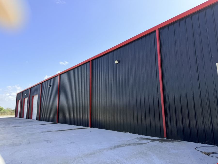 109 N FM 509, Unit 2