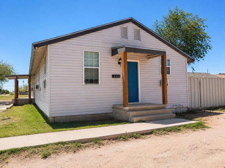 Flexible 4-Unit Property Opportunity in Midland