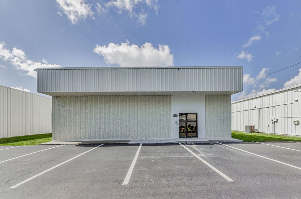 4,900sf Flex Space for Sublease in Largo, FL