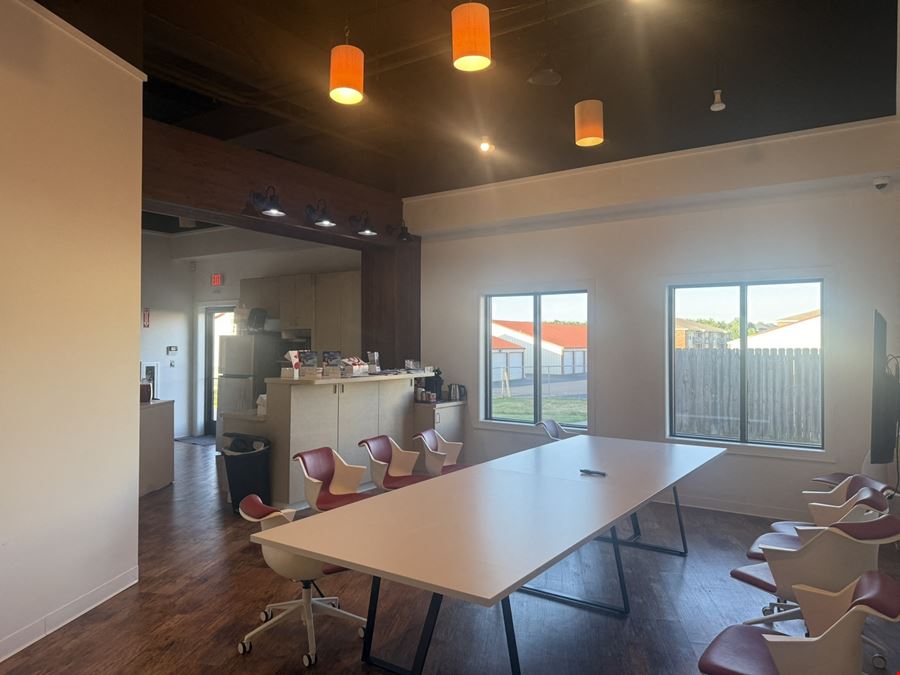 STRIP CENTER / MEDICAL OFFICE FOR SALE OR LEASE