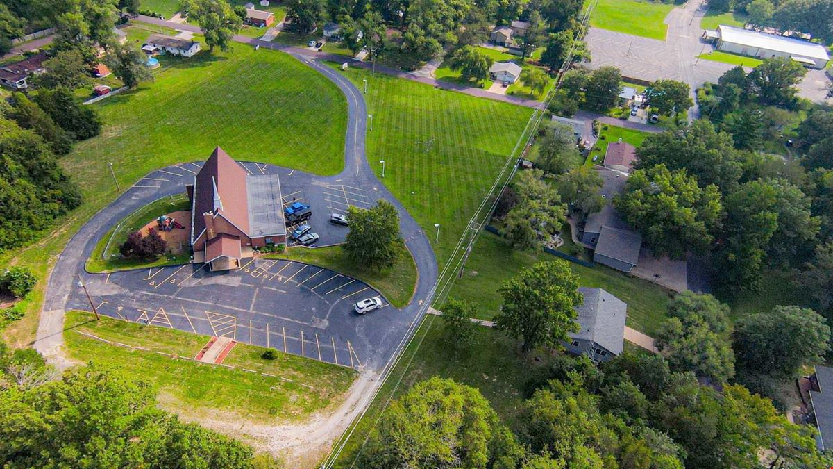 Charming ±8,512 SF Church Property on ±5 AC