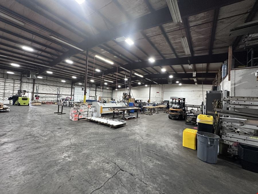 11185 SW Industrial Way - Building 10 Bay 2, Tualatin, OR 97062
