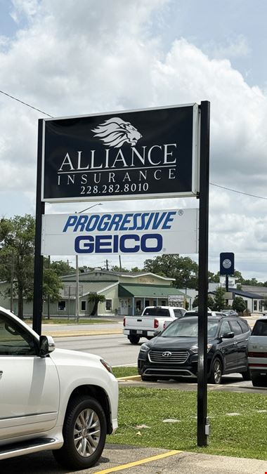 Retail/Office Space for Lease | Pelican Court | Ocean Springs, MS
