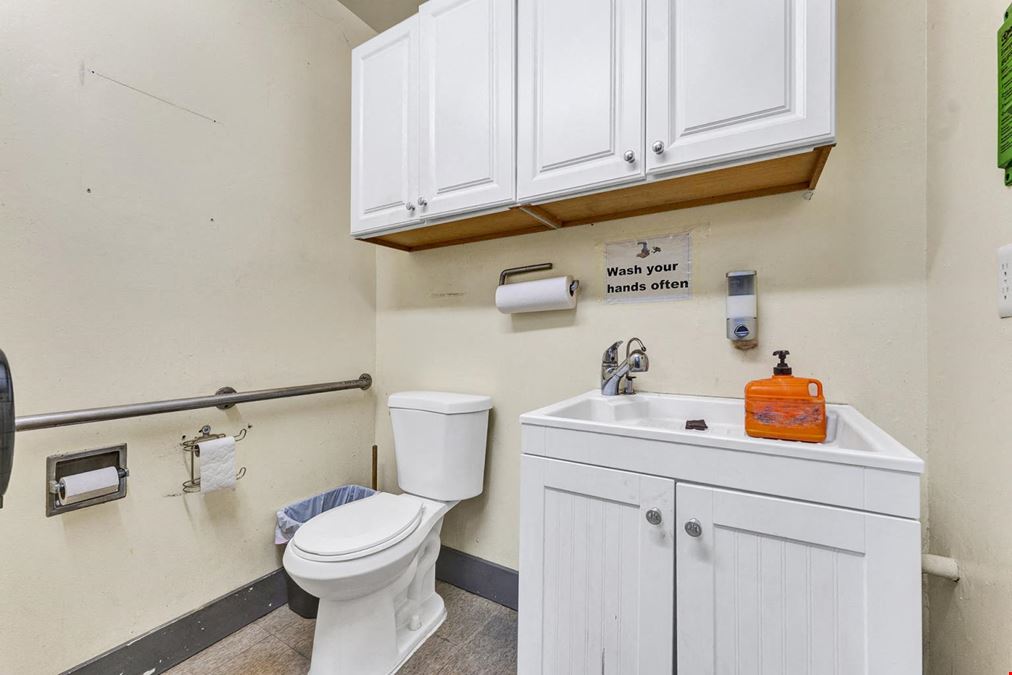 4790 NW 157th Street - 34,515 Sq. Ft.