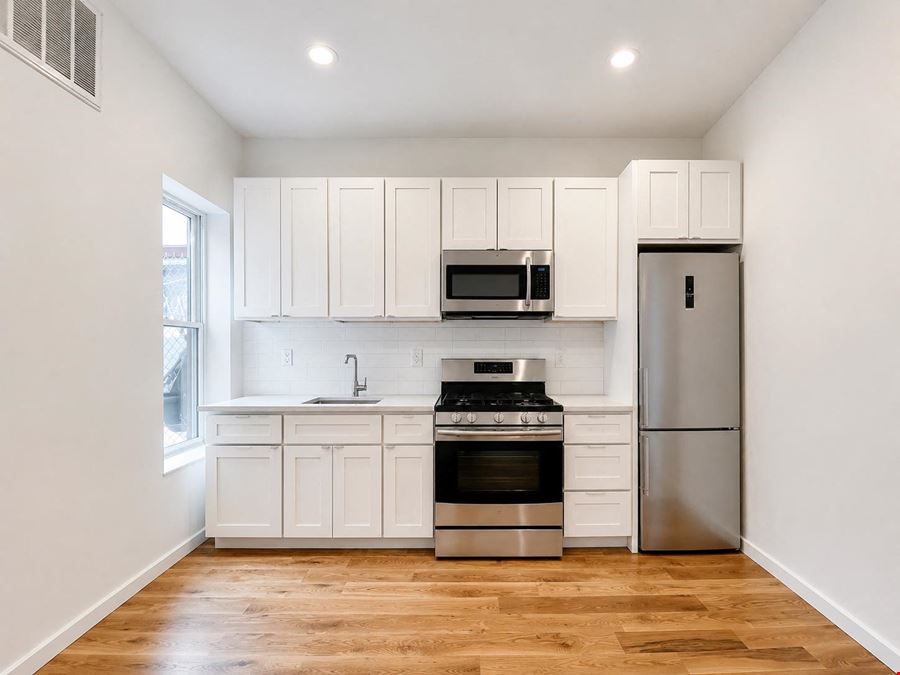 85 Rockaway Ave